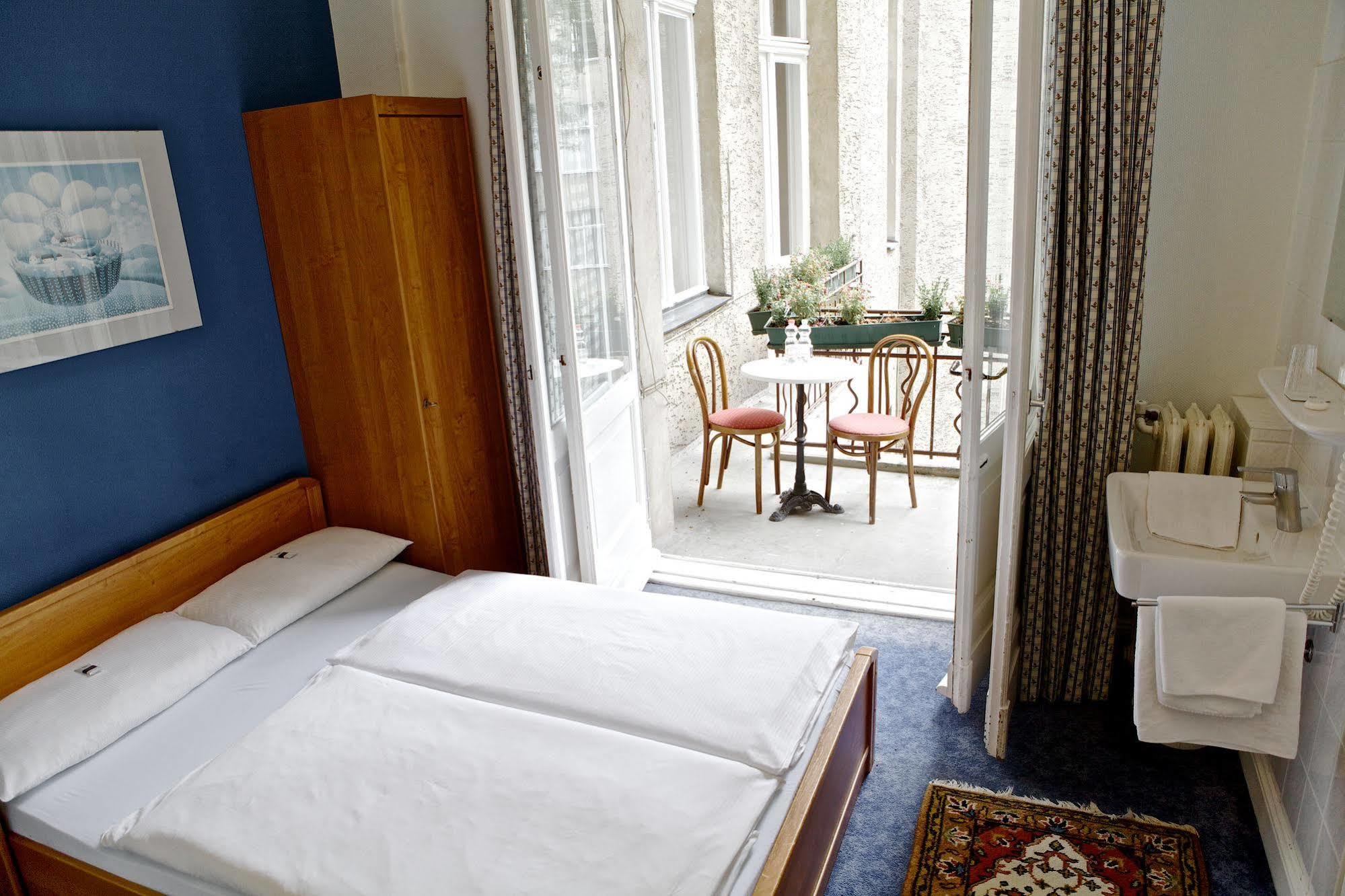 Hotel Pension Fasanenhaus Berlin Exterior photo